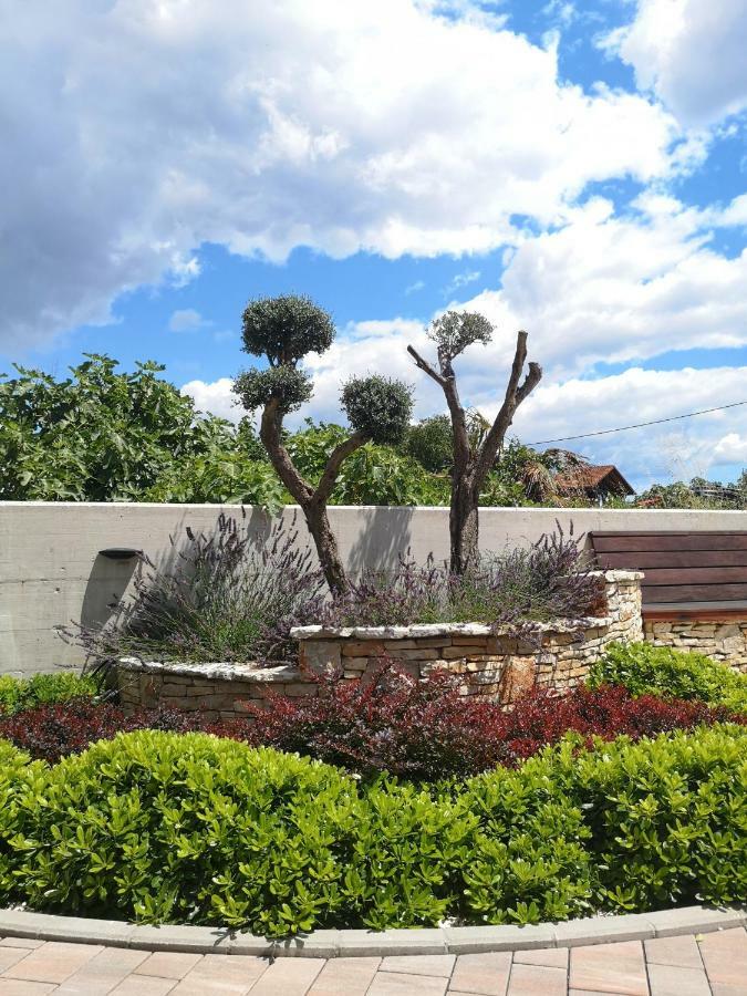 Villa Anja 1St Floor เปโรย ภายนอก รูปภาพ